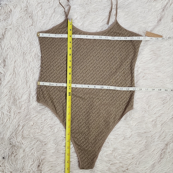 SKIMS Logo Mesh Cami Bodysuit | Desert/XL/ NWT - Picture 14 of 15